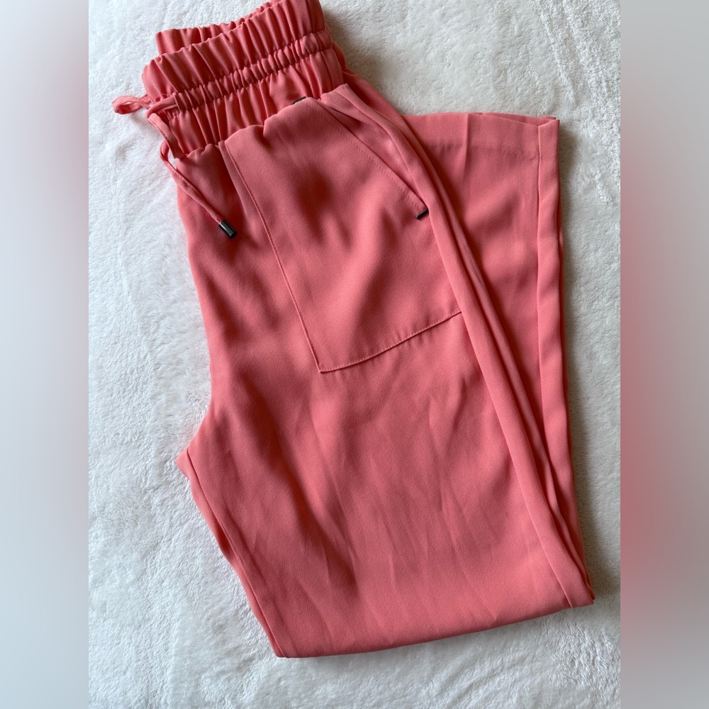 Salmon pants